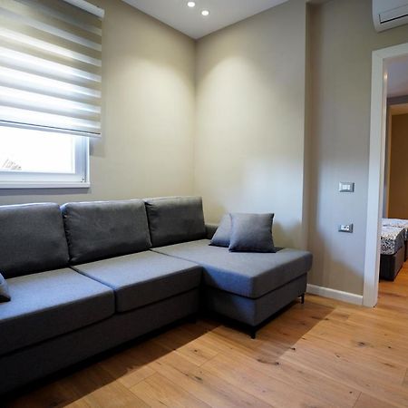 Klei'S Daily Apartment Тирана Экстерьер фото